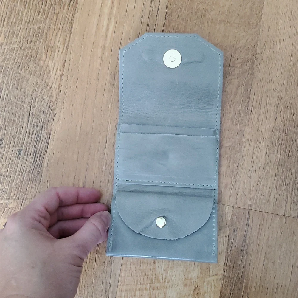 R. Riveter American Handmade‎ Leather Wallet
